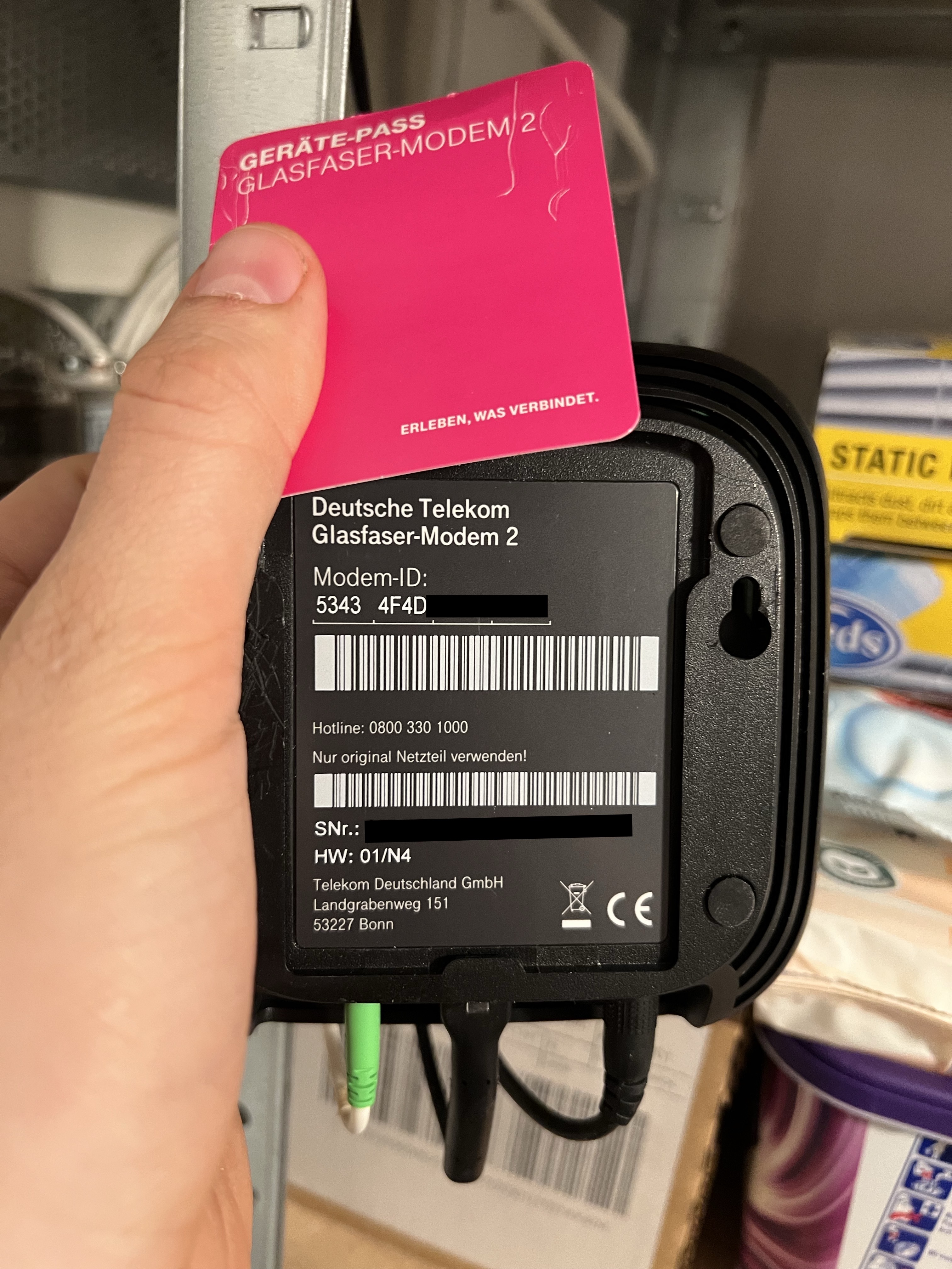 Deutsche Telekom Glasfaser Modem 2, showing the Modem ID on the back.